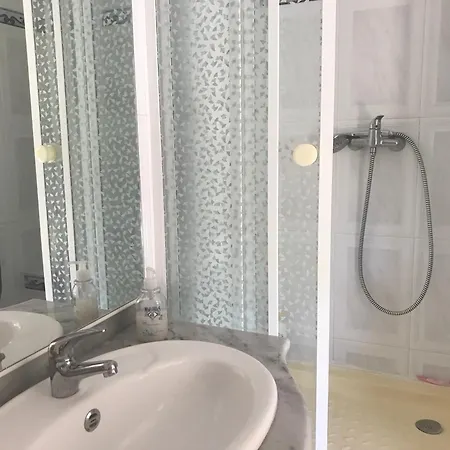 Chez Martine Cote Cite Вилла *